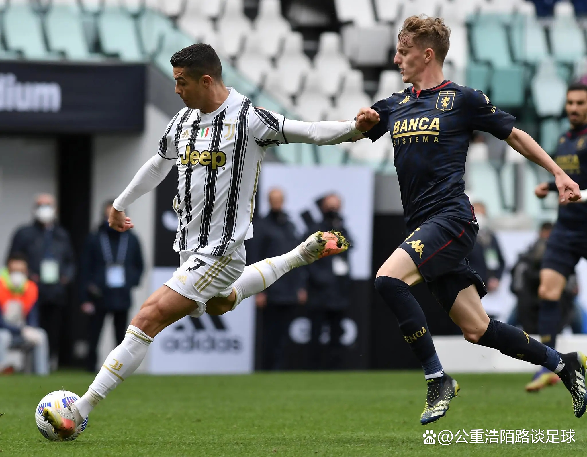 九游娱乐登录-意甲倒计时；葡萄牙体育加时末段防线松动；细节引发关注；气氛紧张；更衣室氛围转暖的简单介绍